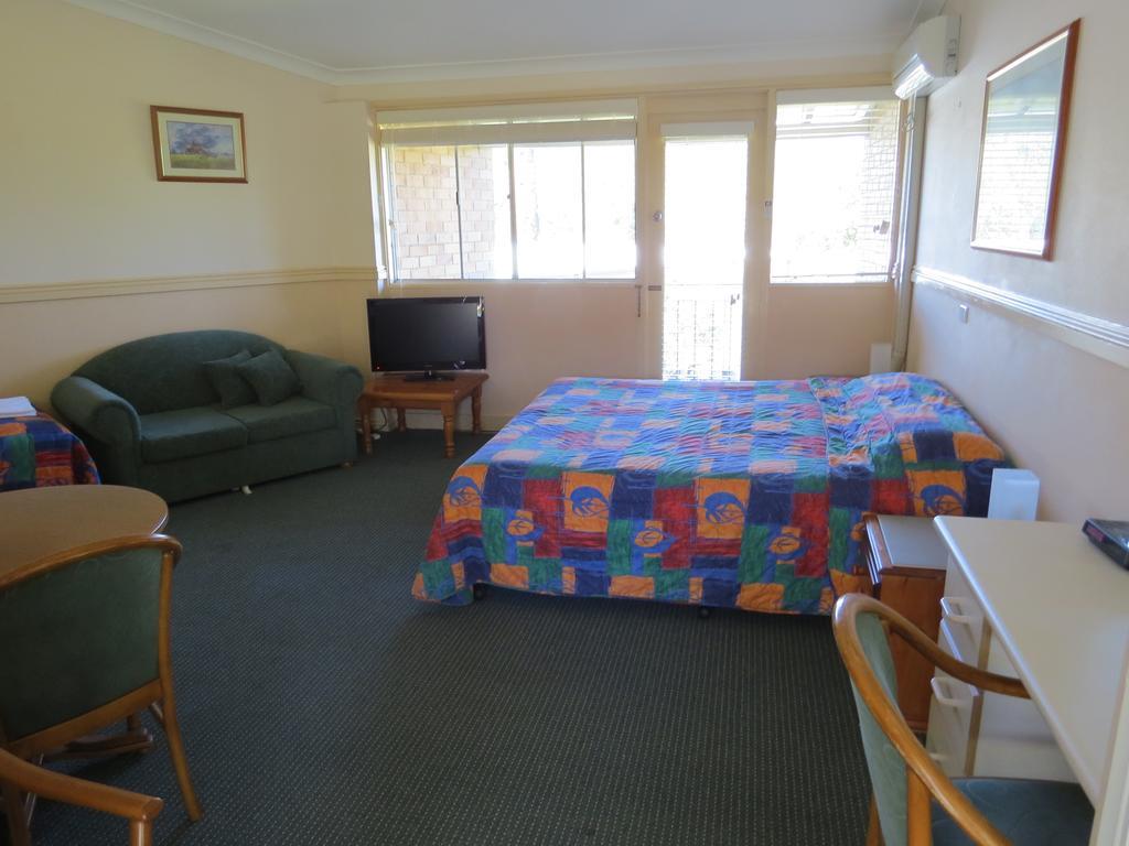 Golfview Lodge Bowral Room photo